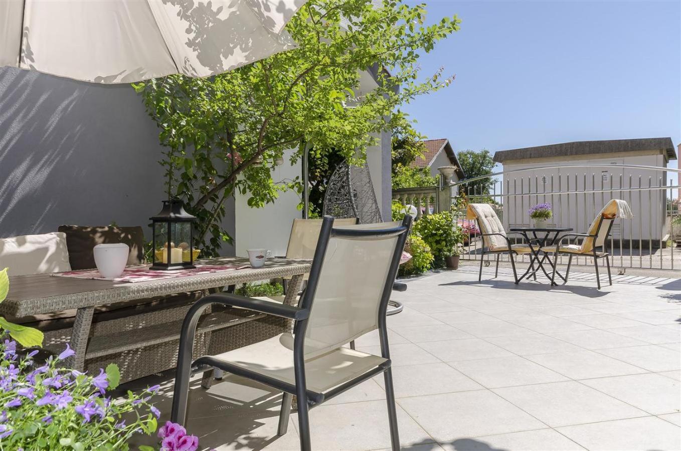 Apartments Keran - By Suites Living Vodice Bagian luar foto