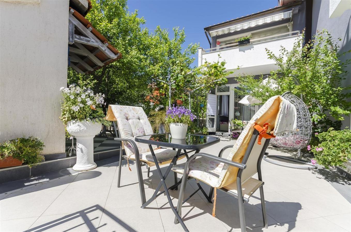 Apartments Keran - By Suites Living Vodice Bagian luar foto